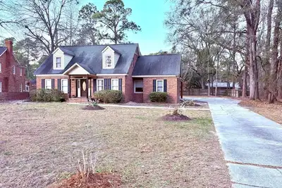 Image de Oak Leaf Retreat | Spacious Family Home near Gsu