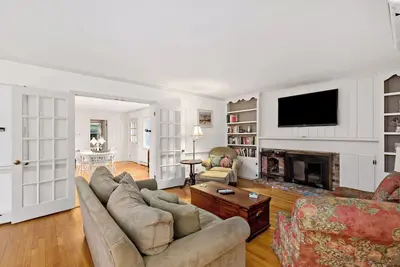 Image de Firefly Landing Family Retreat in Centerville Just Minutes from Craigville Beach