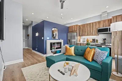 Image de Cozy Downtown Stay | Free WiFi + Parking New