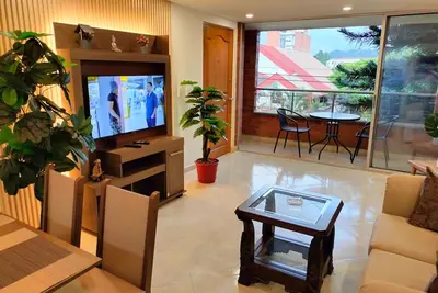 Image de Exclusive, luxurious, centrally located apartment — serene and comfortable 302