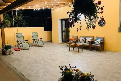 Image de Casa Gabriela: A Peaceful 2br Gateway | Private Parking, Ac, Near Beach