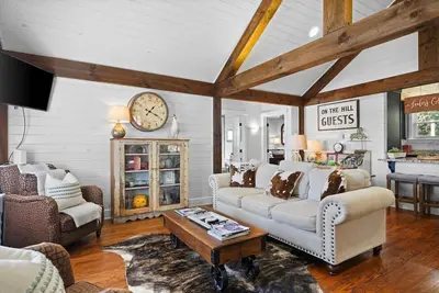 Image de Old Hillsboro 4316–Near Nashville-Sleeps 4