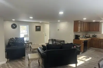 Image de Clean Renovated 4br Home for Work Stays | Central Maine