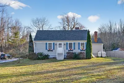 Image de Walk to Downtown! 1 Mile to beach!