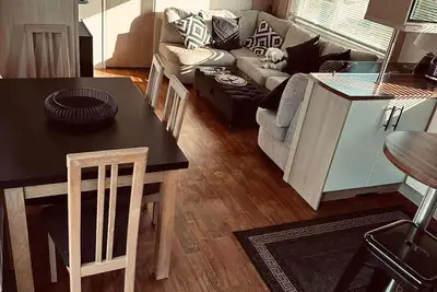 Image de Cosy caravan with decking at Cleethorpes Haven Holiday Park ref 48069f