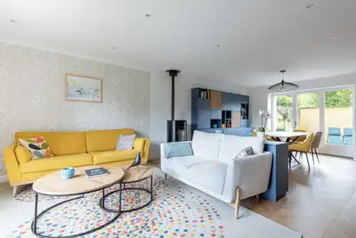 Image de Grande maison à 20min de Lyon!