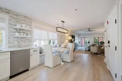Image de Coastal Quarters Condo