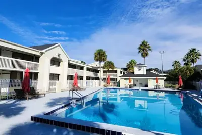 Image de Cozy Kissimmee Condo - 4 Mi to Disney!