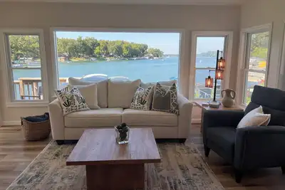 Image de Rare Gull Lake lakefront, 2 bdrm with boat rental option