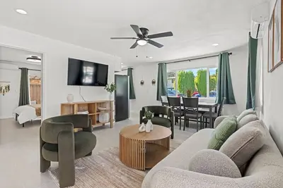 Image de Marvelous 3-bedroom house with Ac in friendly Tustin