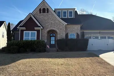 Image de Perfect Masters Rental - 5-bedroom/3. 5 bath home in Evans. Easy commute to Angc