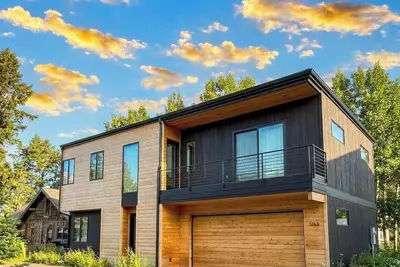 Image de Long Term | 4 Br/4ba | Walk to River | Whitefish
