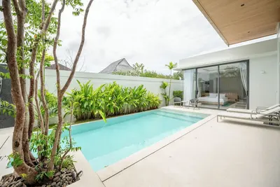 Image de 4-bedroom villa in peaceful Chalong
