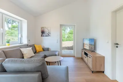 Image de Vacation home \"Huus Schopp\" in Kating for up to 4 people