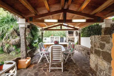 Image de Villa Smeraldo à 300 mètres de la plage de Le Saline