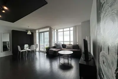 Image de RivetStays | The Parade Superior Suite – 2 Bedroom Condo
