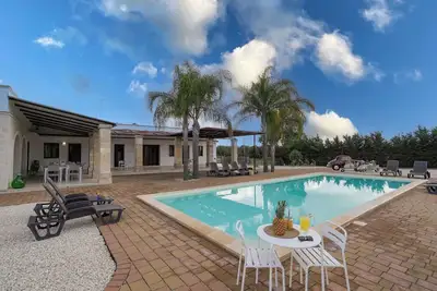 Image de Belle maison de vacances privée avec Wifi, climatisation, piscine privée et Tv, près de Ostuni