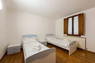 Image de Old City Nest by MMega