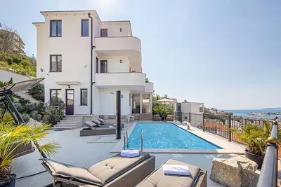 Image de Belle maison à Podstrana