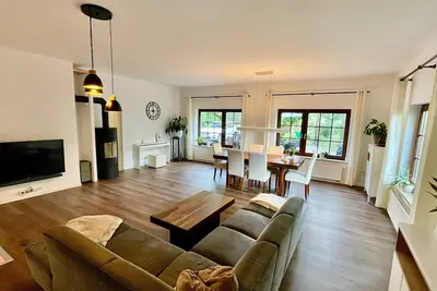 Image de Chalet spacieux et élégant avec Wi-Fi