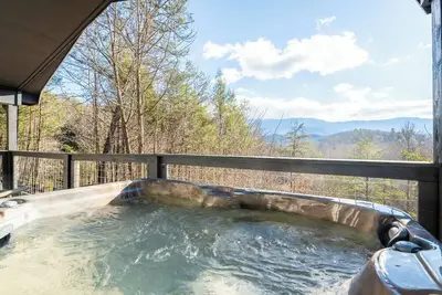 Image de Cozy Mountain Cabin w/ Views | Hot Tub + Fireplace