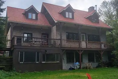 Image de Pine Springs Retreat + Hot-Tub & Steam Room