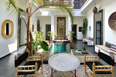 Image de Riad privatisé haut de gamme - Piscine & terrasse - Oasis au coeur de la Médina
