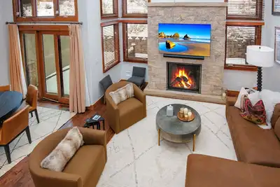 Image de Dakota Park | 4 Bedroom Luxury Home | Ac | Community Pool, Hot Tub