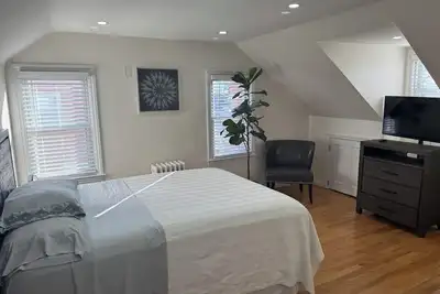 Image de 2 Bedroom Apartment Suite  in Quiet Neighborhood