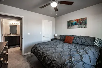 Freshly Built Stay | Quiet Area Near Golf & Dining