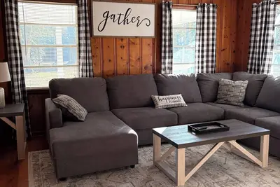 Image de Cozy Farmhouse Retreat, Family & Pet Friendly, Near Beaches, casino and Mobile