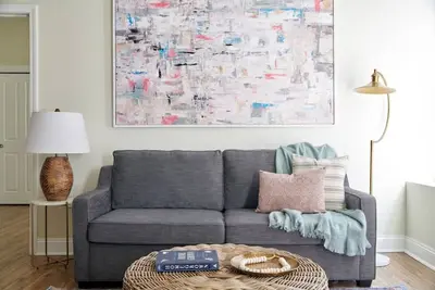 Image de Milk153-4c-2/2 · Fidi Boston Lovely 2br | Close to the T!