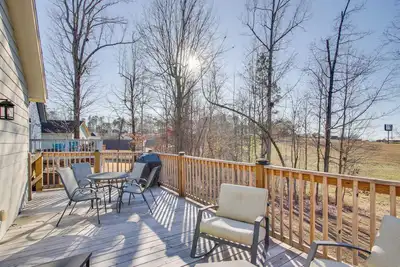 Image de 2 Mi to Pickwick Landing State Park: Home w/ Yard