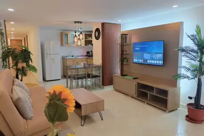 Image de Modern, 3-bedroom, elegant apartment in the best location 402