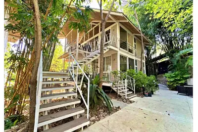 Image de Terrific 2-bedroom bungalow with Ac in Santa Teresa