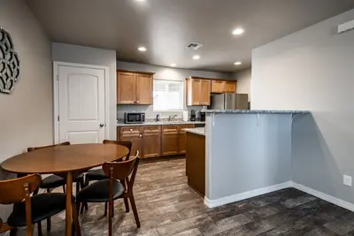 Image de Modern Luxury Retreat | Brand-New Build | Pet-Friendly