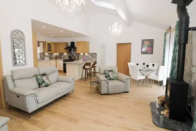 Image de The Barn, pet friendly, with open fire in Astwood Bank