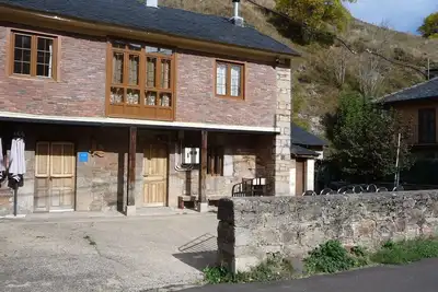 Image de La Farrapona House in Babia for 7-10 people