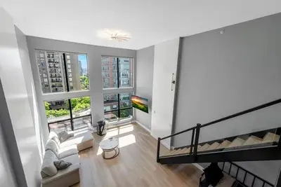 Image de Luxury 2 Level Loft - Downtown Vancouver: Gym/Parking/Pets Ok