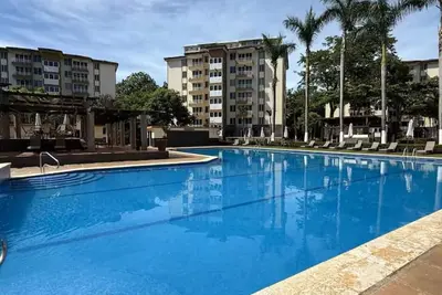 Image de 5 min from the beach, spacious and cozy.