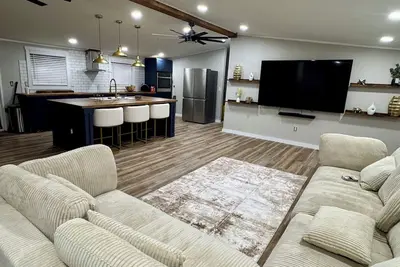 Image de Hidden Dreams Retreat: Luxury Renovated Escape in Blackshear Ga