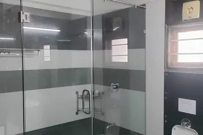 Image de First floor of luxurious bunglow with 3ac-bedrooms in Prime location Ahmedabad