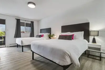 Image de Gateway Suites: Charming Stay Perfect for 4 Guests!