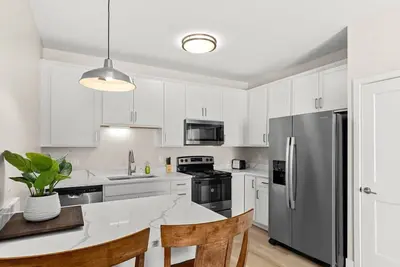 Image de Spacious Apartment Right Off Highway 74