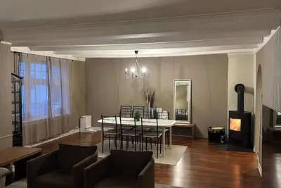 3-Bedroom Apartment w/ Free Parking