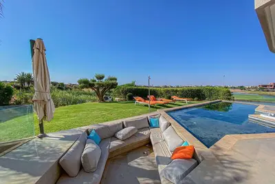 Image de Villa à El Makina avec 6 chambres à coucher, 12 couchages