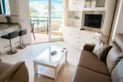 Image de Skol 205 A - Studio 1 Bedroom Apartment Skol building, west Sea Views