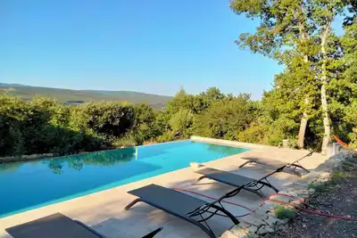 Image de Maison Contemporaine à Cereste-En-Luberon 6 pers, piscine à debordement
