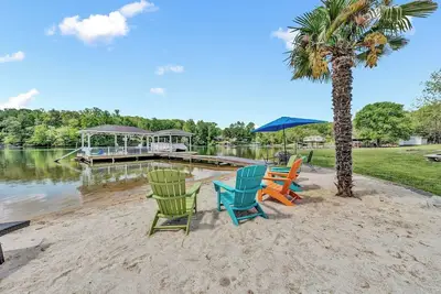Image de Flat Lot & Private Sandy Beach! Come Visit Lil' Palm Beach!