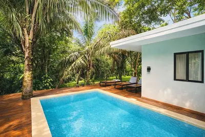 Image de Cosmos House in the Jungle with Private Pool